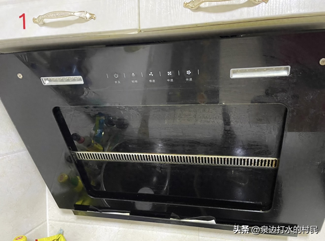 油烟机不转不通电，按开关没有反应？原来修好这么简单