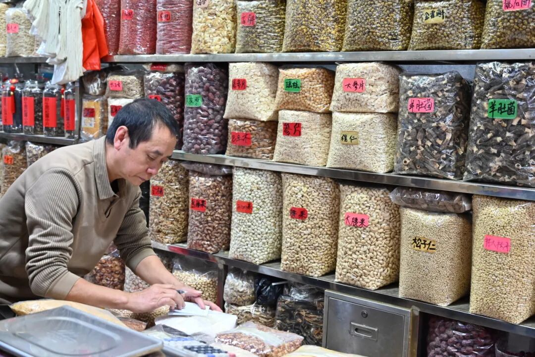 富宝东门市场 早茶 菜市场_东门老街厨具市场